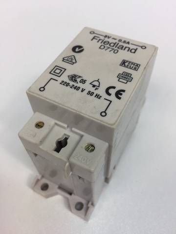 Friedland D770 Transformer 8V 0.5A