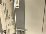 Rückansicht ABB SDS1000 Servo Drive mit Anschlüssen
