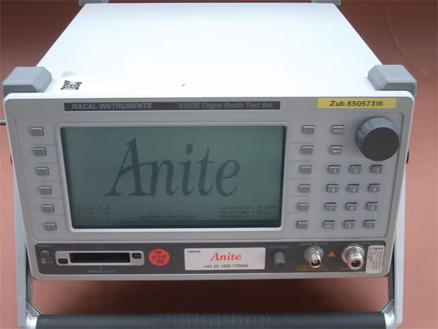 Racal 6103E Digital Radio Test Set Funk Messplatz Spektrumanalysator 6103 E Mess