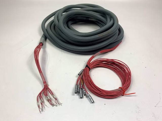 20m Maschinenkabel 8-adrig Anschlüssen und Wellschlauch für Schaltschränke