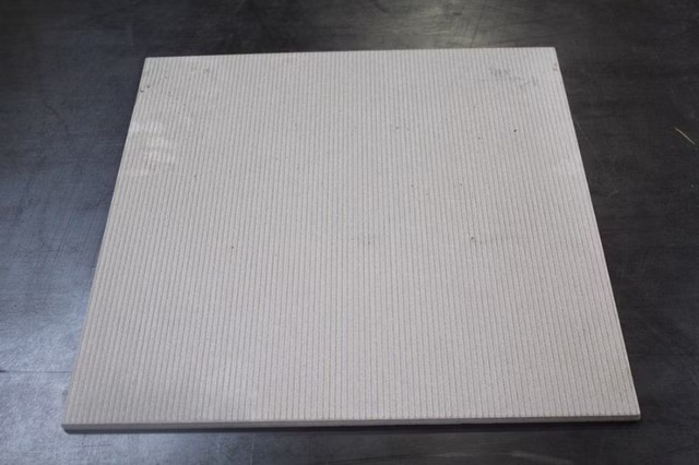 20 m² Bodenfliesen Fliesen 45x45 cm geriffelt 14 €/m² Rutschfest UVP 980€