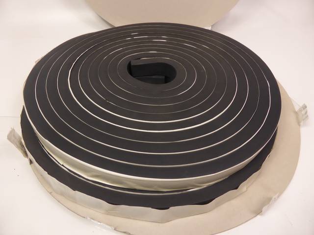 25 meters 40x25mm EPDM foam rubber solid rubber square profile black (1m= 6.00 €)