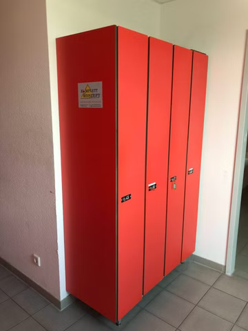 Kemmlit hochwertiger 4x Spind Garderobenschrank MDF Tür Metall Korpus