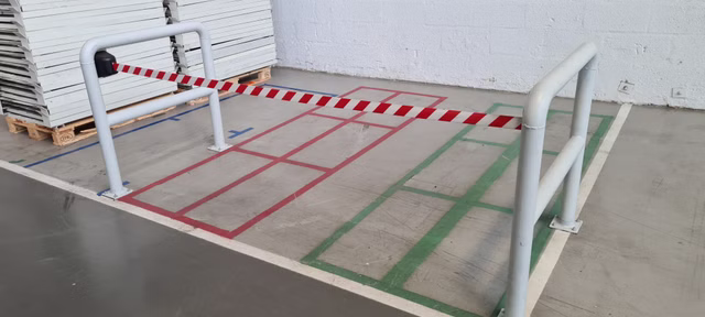 2x Rammschutzbügel mit Wandgurtkasette Rammschutz Anfahrschutz 1x1 m (BxH)