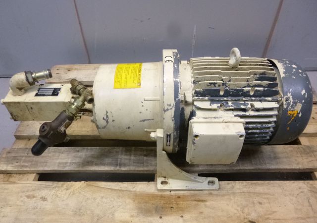 Knoll KTS-25-60-F-G Screw Spindle Pump Pump Motor Knoll ST 132S C2