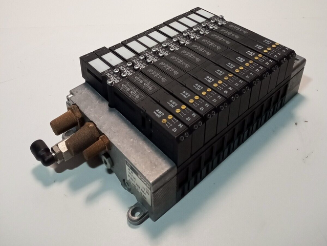 Bosch Rexroth, остров клапанов, 9x 0 820 055 501, клапан, 2x 0 820 101 055, модульный остров