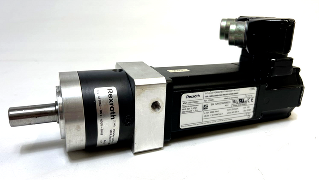 Rexroth، R911311555 + R911308681، MSK030B-0900-NN-M1-UG0-NNNN، محرك سيرفو