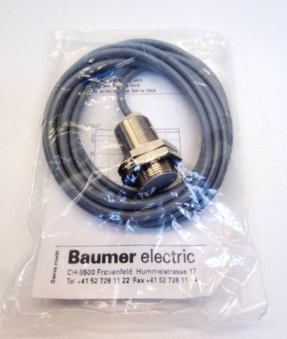 Baumer Electric IWA 18U9011 Analog Sensor Range 2-5mm 13.5-30VDC Analog Sensor