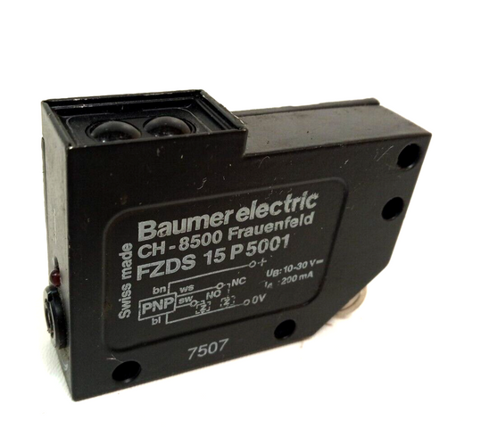 BAUMER ELECTRIC Photoelectric Sensor FZDS 15P 5001 / FZDS15P5001