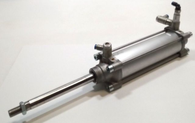 Bosch Rexroth Pneumatic Cylinder 0 822 243 015 Air Cylinder 0822243015 Cylinder