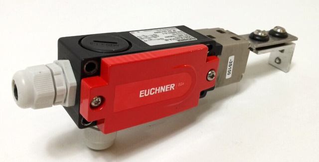 Euchner SGA1A-2131A-M, защитный выключатель, 106307, защитный выключатель