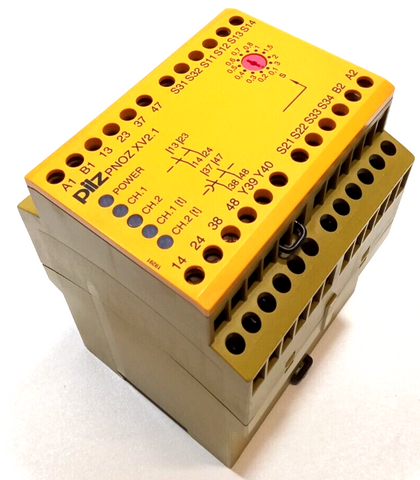 Pilz Pnoz XV2.1 774526 Safety Relay  230V AC 24V DC Relay