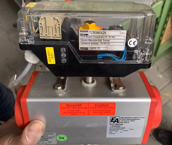 END-Armaturen EE63 pneumatischen Schwenkantrieb + TCR Modul TC3MVAZKR