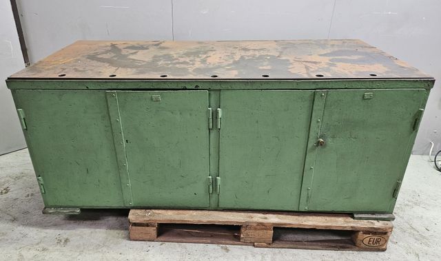 Металлический инструментальный шкаф-верстак повышенной прочности 161x71x67cm