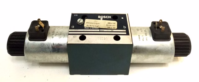 Bosch Wegeventil 0 810 001 783 0810001783 + 1 837 001 140 1837001140