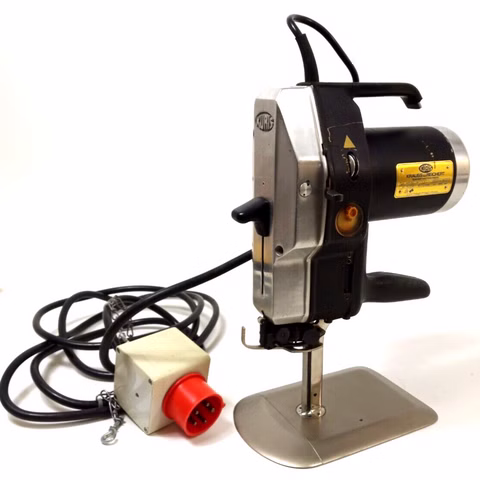 Krauss und Reichert Kuris KVS900 Stoßmessermaschine