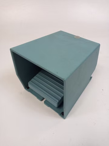 Telemecanipue XPE M310 Fußschalter, Schalter mit Schutzhaube, einfach, blau
