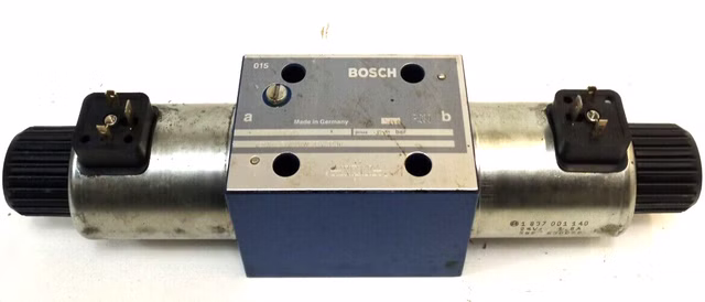 Bosch 0810001715 Wegeventil, 0 810 001 715, Magnetventil, Ventil, 315 bar