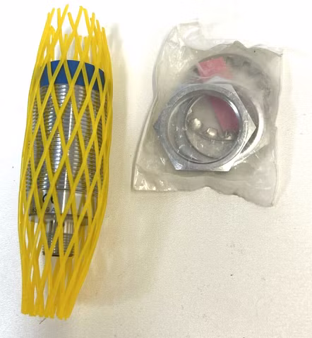 Sensopart IS 530-44-S induktiver Sensor Näherungsschalter Näherungssensor
