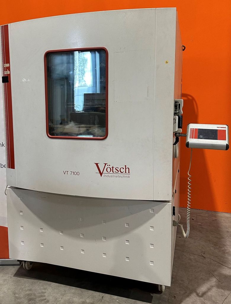 31745_3.jpg Vötsch VT 7100 Temperaturprüfschrank -70°C bis +180°C, 990 Liter