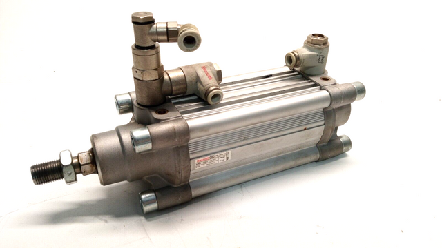 REXROTH 0822123003 Pneumatic Cylinder, 10 BAR 0 822 123 003