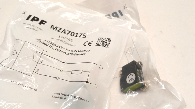 Магнитный датчик цилиндра IPF MZA70175 9.2x16.5x20, 24VDC, разъём M8