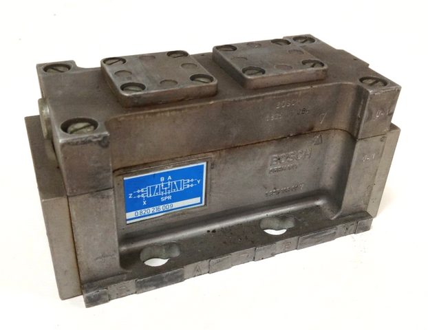 BOSCH 5/2-Way Valve Valve 0820 216 009