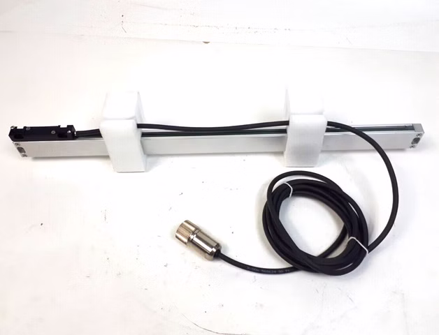 Heidenhain AE LS 803 Maßstab AELS803, 205 585-03 A U3 U 3 Kabel 3 M