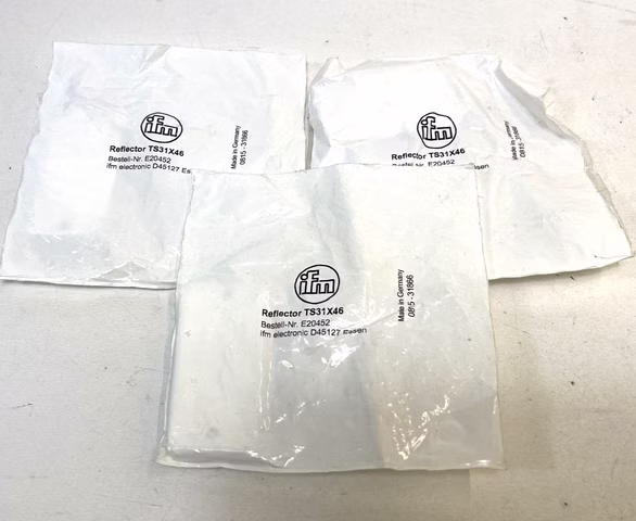 3 x IFM Electronic Reflektor TS31X46 E20452