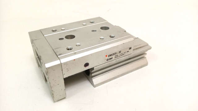 Компактная каретка SMC EMXS20-30
