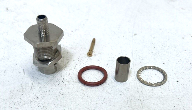 2 x Radiall R142334161W Connector, Adapter, R142.334.161W
