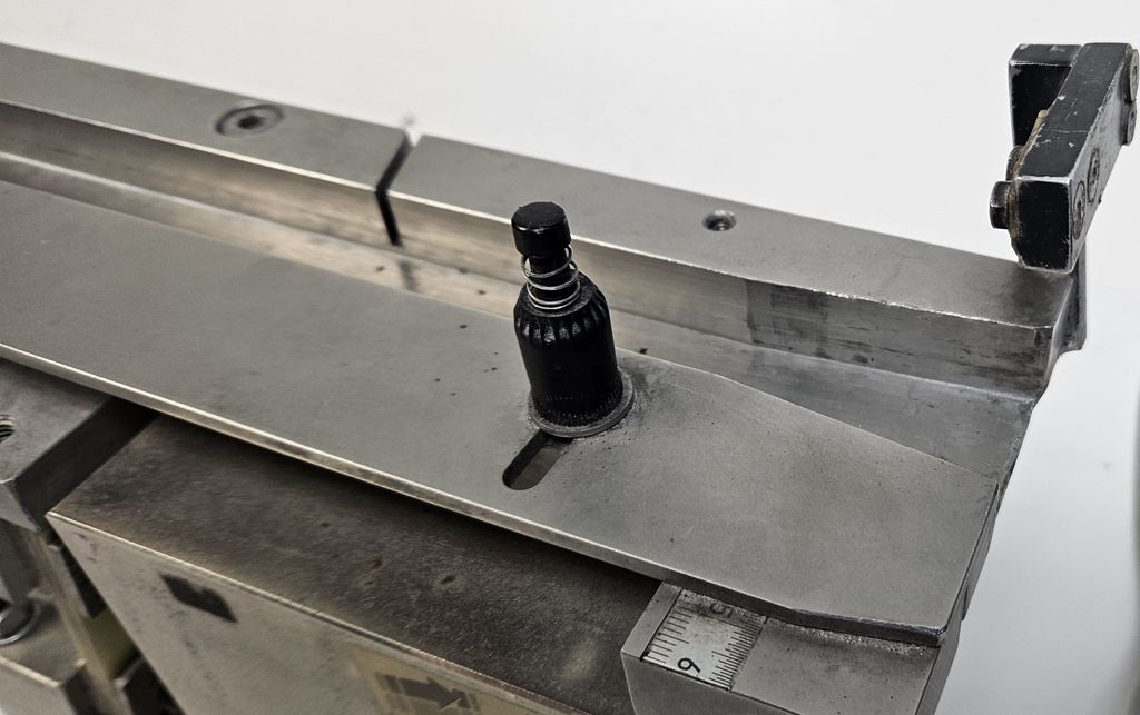 Eugen Hensle SFA 45 Linearförderer Vibrationsförderer Transportrinne