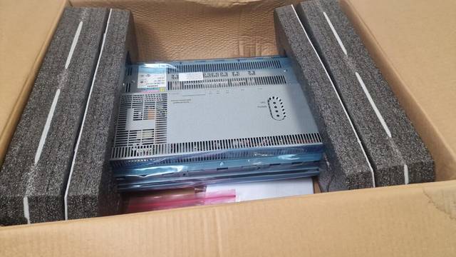 لوحة Siemens Simatic 15'' Touch 6AV7861-2TB00-1AA0،  6AV7 861-2TB00-1AA0.
