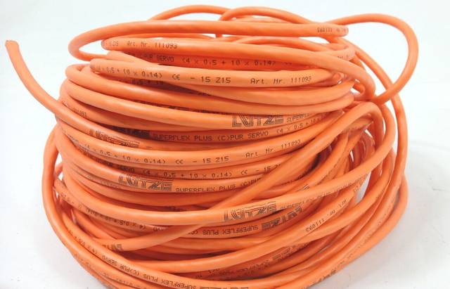 [13.37€/m] Lutze 111093 Superflex plus (C) PUR SERVO كابل حوالي 30 m