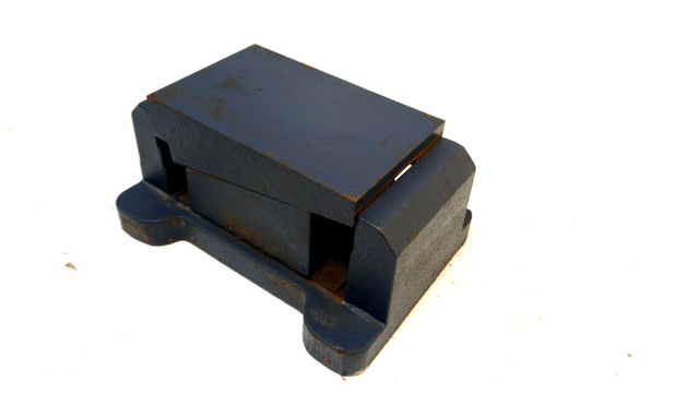 4 + 1 Set Machine Foot Machine Feet with Screw Device L:32 W:21cm