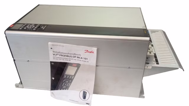 Danfoss VLT HVAC Drive 131F0342 FC-102P75KT4E20H1XGXXXXSXXXXAXBXCXXXXDX 75kW