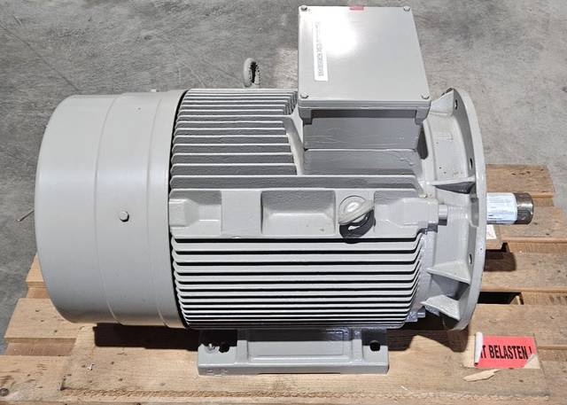 لامرس 16 BG 223-4MA66-Z 225M محرك كهربائي موتور 45 kW، 80 A