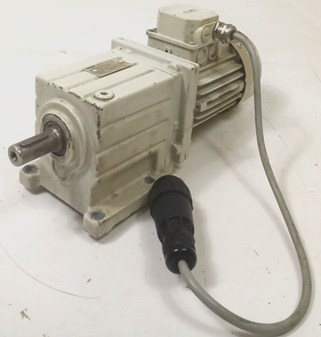 محرك تروس Lenze MDEMA1M063-42 مع تروس GST04-2M VBR 063C42 i= 15.400