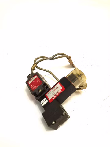 Euchner NZ1VZ-528E3VSE04 Safety Switch / Sicherheitsschalter
