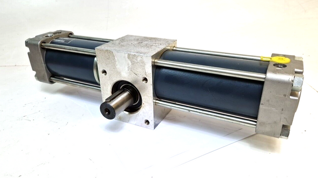 Поворотный цилиндр Bosch 0822934225 180M 11.3Nm/bar