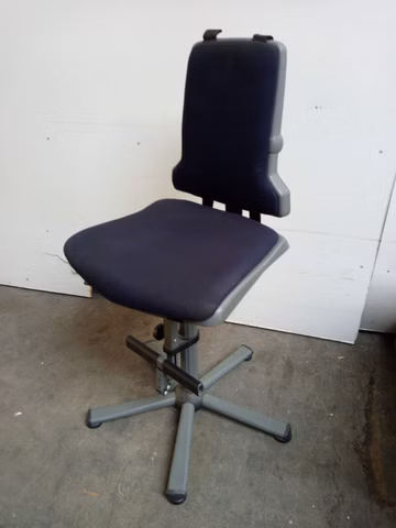 Bimos Drehstuhl 9821S Werkstuhl Arbeitsdrehstuhl mit Aufstiegshilfe