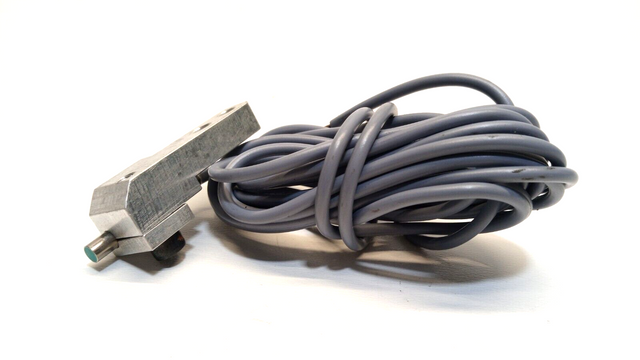 Baumer Electric Inductive Proximity Switch IFR 04.26.35