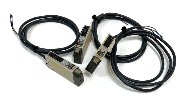 3x OMRON Sensor E3X-A11 Sensorics E3XA11