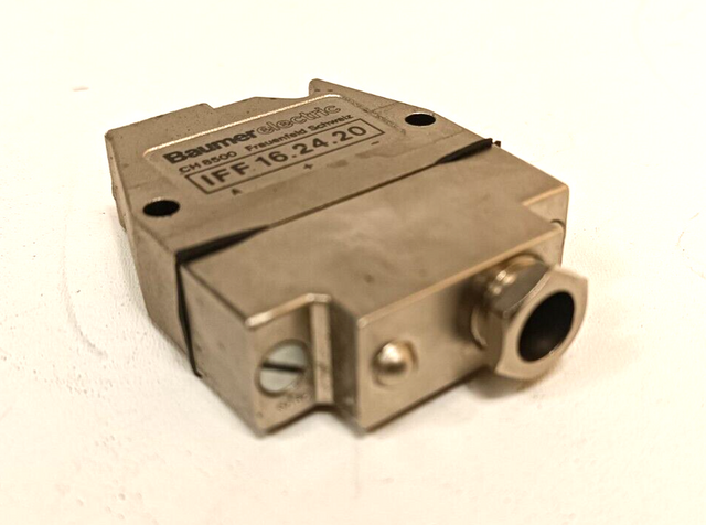 Индуктивный датчик Baumer electric IFF 16.24.20 IFF 162420