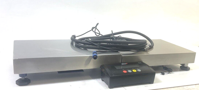 GRAM Z3T 2G-15 KG 400X300MM 2x ميزان طاولة صناعي + ميزان رقمي