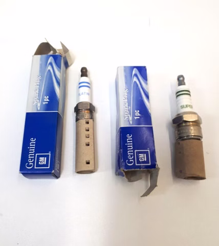 Posten 10x Original GM Zündkerzen 6x 229566, 4x 92067204, Spark Plug