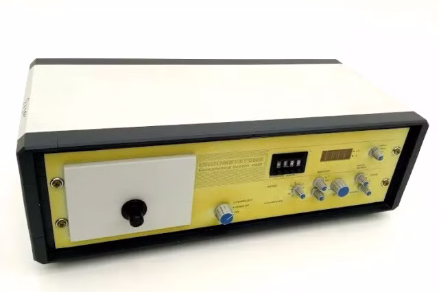 liegt bei ID 56917 Chromsystems ECD 41000 electrochemical detector ECD41000 Detektor elektrochemisc