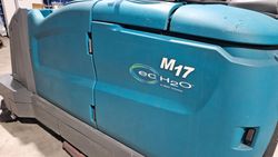 47807_8.jpg Tennant M17 Aufsitz-Scheuersaugmaschine mit Hochdruckreiniger