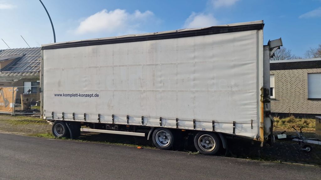47820.jpeg 3-Achs Planenanhänger mit 2 Rampen, TÜV neu