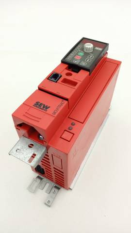 SEW-EURODRIVE MOVITRAC B MC07B0011-5A3-4-00 Частотный преобразователь 1.1kW 3~400V